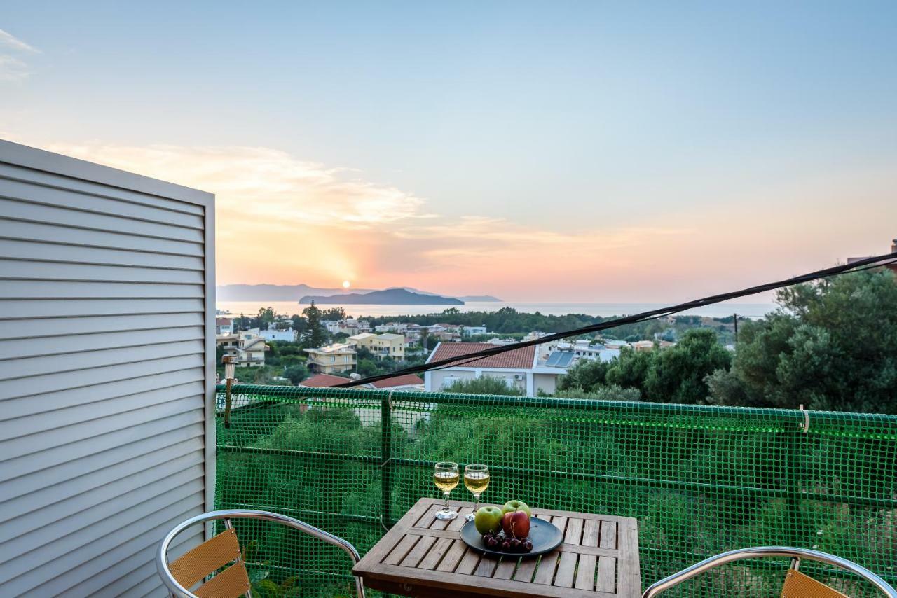 Golden Beach Hill Apartments Kato Daratso Luaran gambar